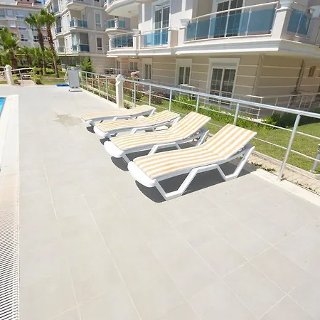 Apartment Gardenya House *